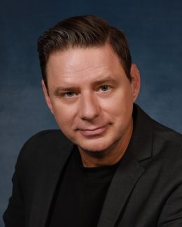 Тоби Листер