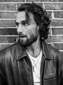 Картер Браун