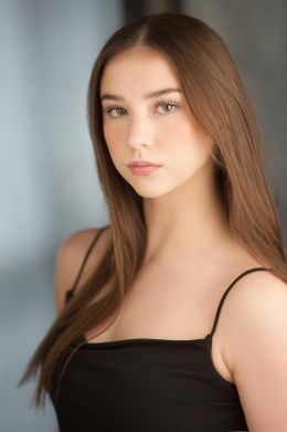 Ава Бергхэм