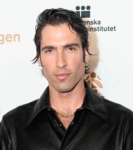 Виктор Айвэн