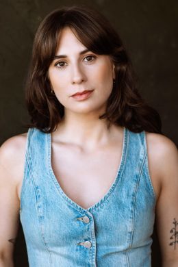 Жасмин Тумбс