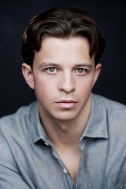 Оскар Миллар