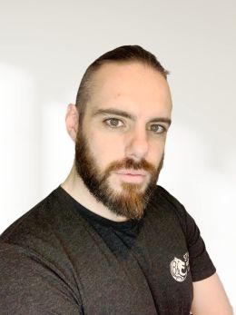 Лукас Бретнэк