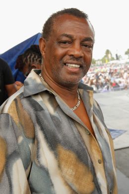Robert Kool Bell