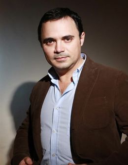 Элдер  Медейрос