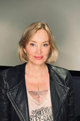 Mia Kate Russell