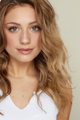 Брук Молтрум