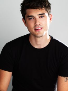 Том Д'Агустино