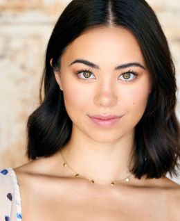 Изабель Хан