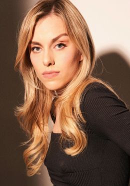 Кэролин  Андерсон