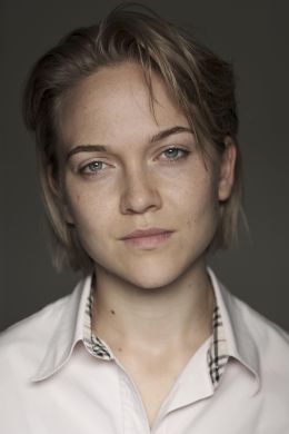 Эбигейл  Стоунз