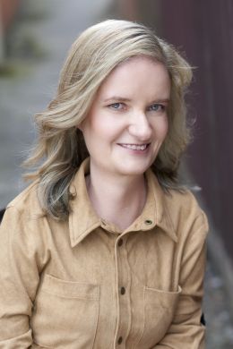 Белинда Эйткен