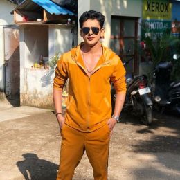 Джатин  Сури