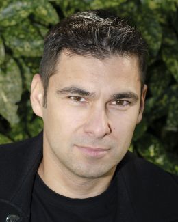 Эдриэн Стэн