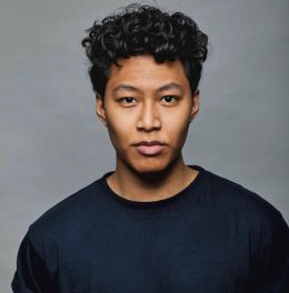 Джулиан Янг