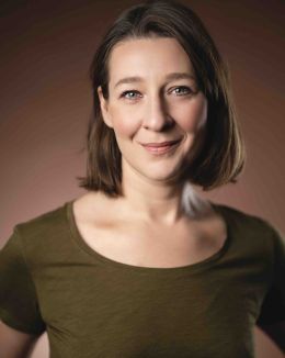 Лора Робардс