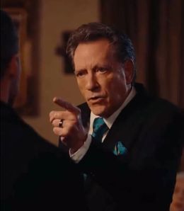 Эштон Вольф