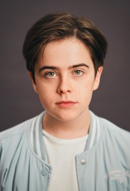 Джордж Артур