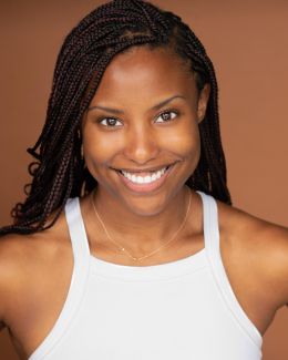 Микаела  Бэйкер