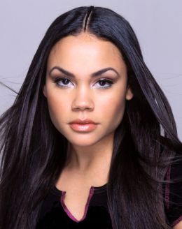 Сара Стоукс