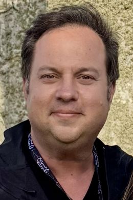 Кристофер Х. Уорнер