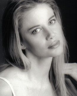 Дина Эндрюс