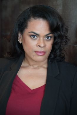 Эмма Торрес