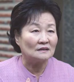 Lee Young-sil