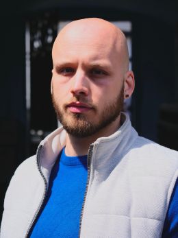 Мартон Вираж