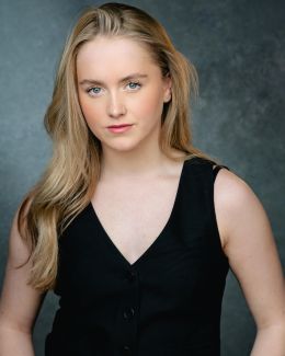 Ясмин Дэвис