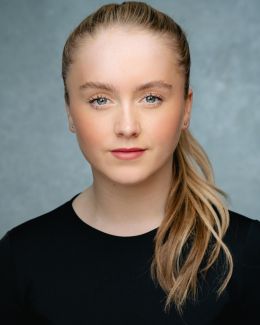 Ясмин Дэвис