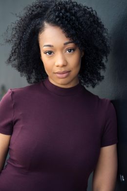 Николь Чэпман