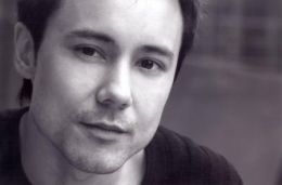 Doan Jaroen-Ngarm Mackenzie