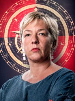 Isabelle van Hecke