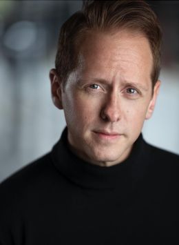 Вретт Дж. Олсон