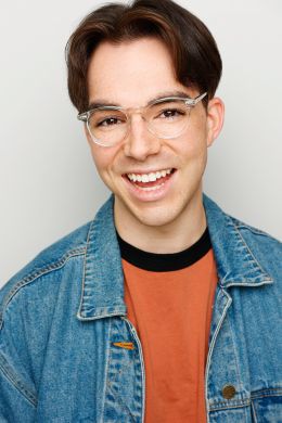 Итан Клэйтон