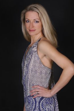 Элиа Николс