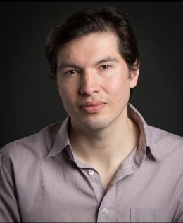 Акулу Микис