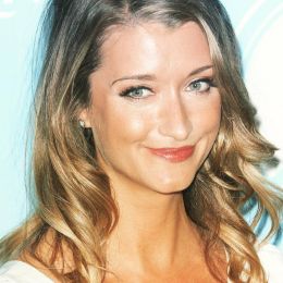 Сара Чемпион