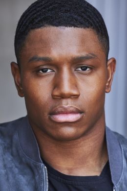 Элайджа Джонс