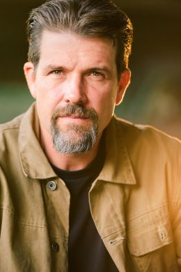 Кэмерон Уилкинсон