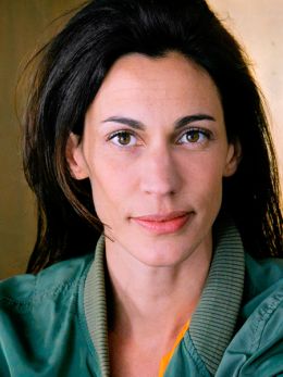 Дженовева Майер