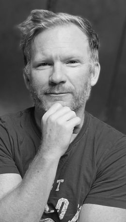 Коби Толанд