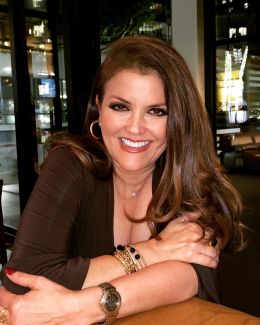 Жижи Коэлло-Бэннон