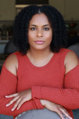 Индиа Томас