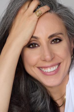 Кэролайн Лабаки