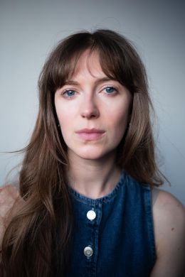 Кара Махони