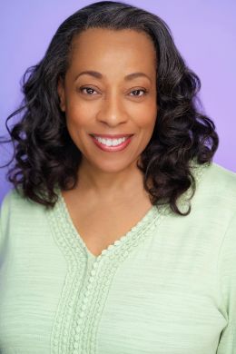 Мона Уайэтт