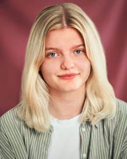 Зои Коллинз