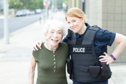 Николь Феенстра